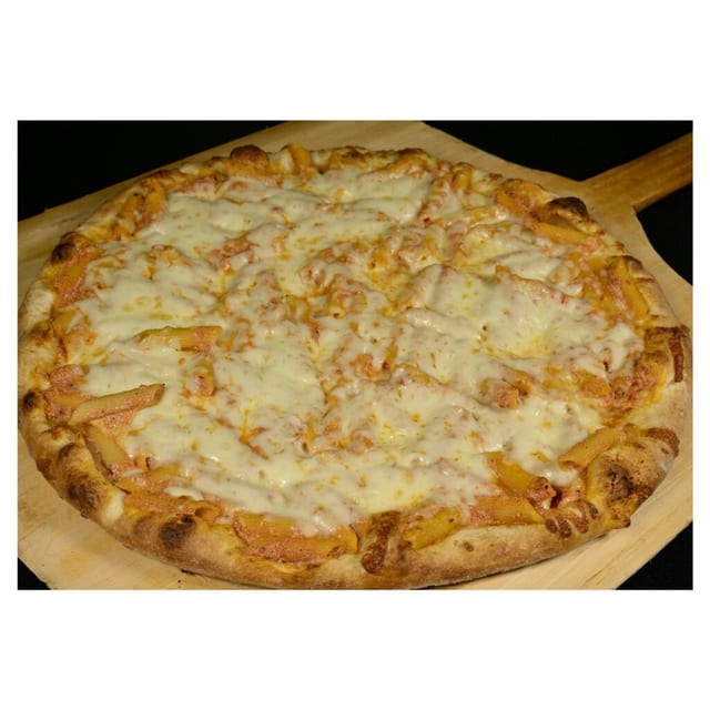 Baked Ziti Pizza.